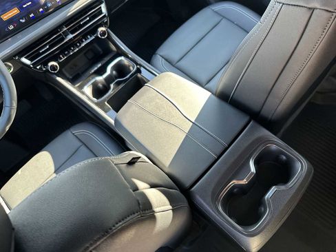 New 2026 Chevrolet Traverse LT w/ Driver Confidence Package image 21