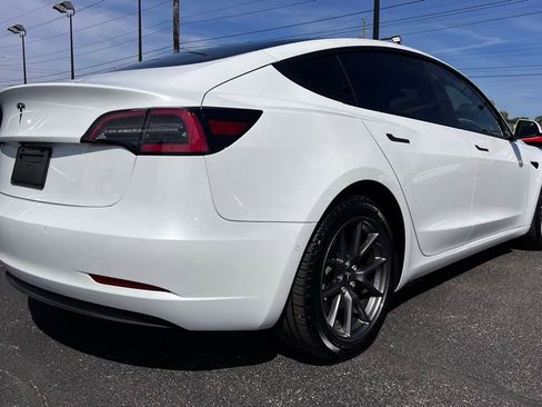Used 2021 Tesla Model 3 Standard Range Plus image 7