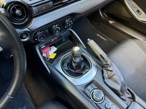 Used 2017 MAZDA MX-5 Miata RF Club w/ Brembo/BBS Package image 40