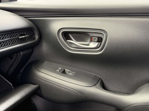 Used 2026 Honda HR-V LX image 41