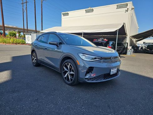 Used 2023 Volkswagen ID.4 S RWD image 3
