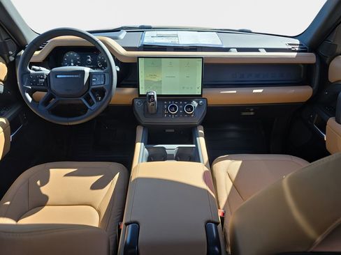 New 2026 Land Rover Defender 110 X-Dynamic SE image 9
