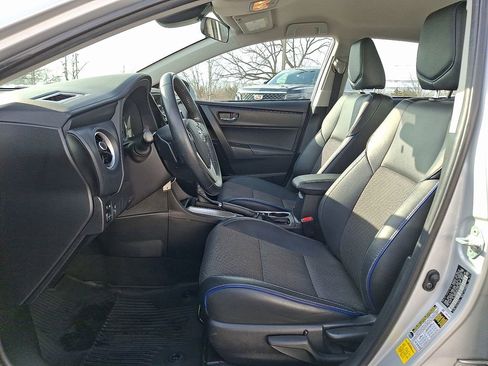 Used 2019 Toyota Corolla SE image 15