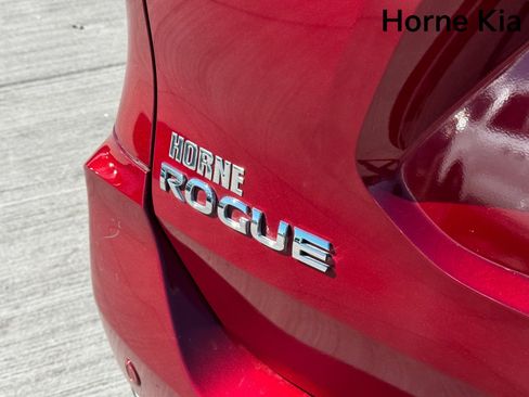 Used 2020 Nissan Rogue SL image 29