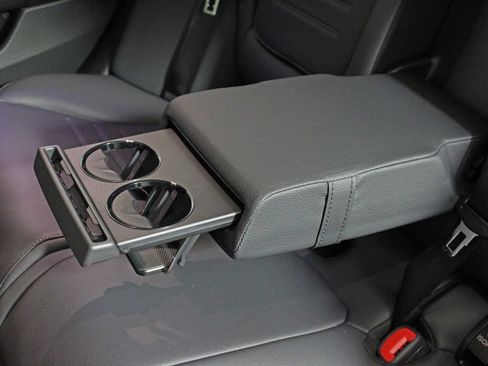 Certified 2024 Mercedes-Benz C 300 4MATIC Sedan image 32