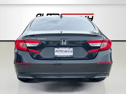Used 2018 Honda Accord LX image 6