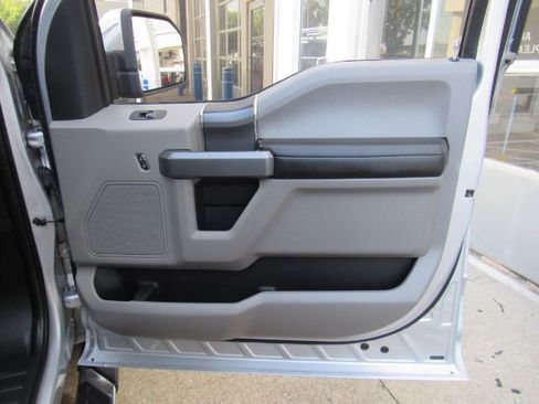 Used 2019 Ford F150 XLT image 22