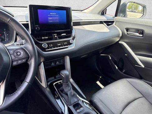 Used 2025 Toyota Corolla Cross XLE FWD image 14