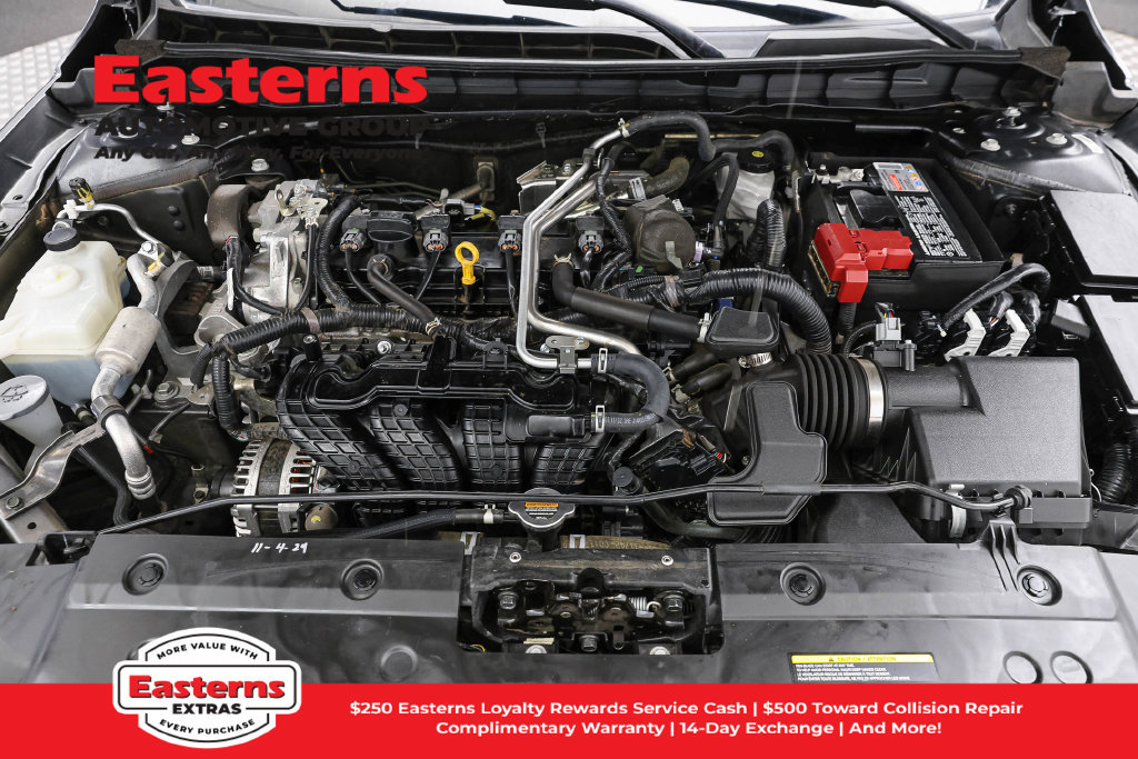 Used 2025 Nissan Altima 2.5 SV FWD image 8