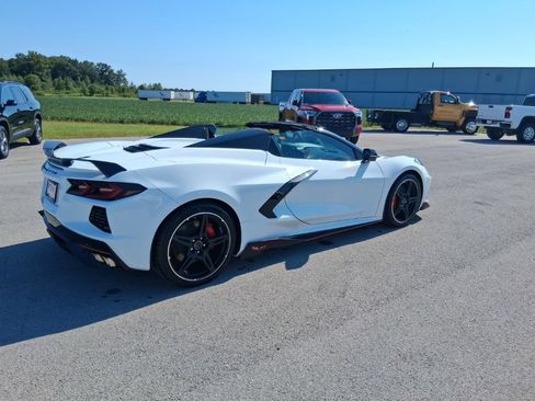 Used 2021 Chevrolet Corvette Stingray Premium Conv w/ Z51 Performance Package RWD image 6