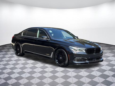 Used 2017 BMW ALPINA B7 xDrive AWD/4WD image 7