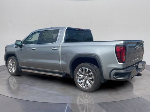 Used 2023 GMC Sierra 1500 Denali w/ Denali Reserve Package AWD/4WD image 4