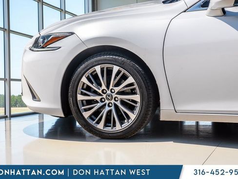 Used 2019 Lexus ES 350 w/ Premium Package FWD image 37