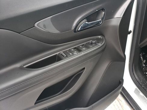 Used 2022 Buick Encore Preferred w/ Safety Package image 11