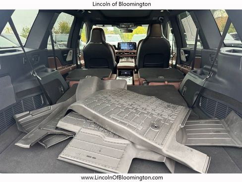 Certified 2025 Lincoln Aviator Reserve w/ Equipment Group 201A image 44