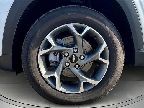 Used 2024 Chevrolet Trax LT w/ Driver Confidence Package image 31