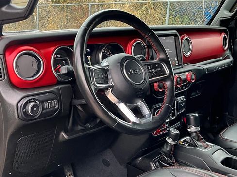 Used 2022 Jeep Wrangler Unlimited Rubicon w/ Cold Weather Group image 16