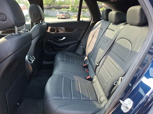 Used 2018 Mercedes-Benz GLC 300 4MATIC image 8