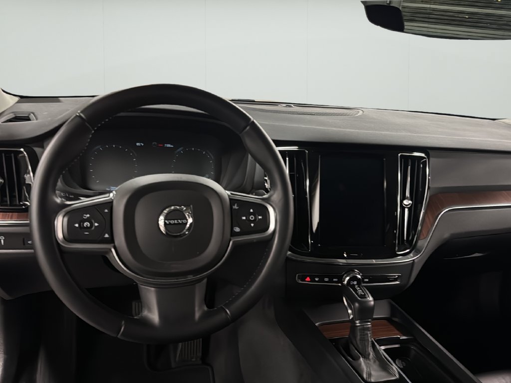 Used 2019 Volvo S60 T6 Momentum AWD/4WD image 20