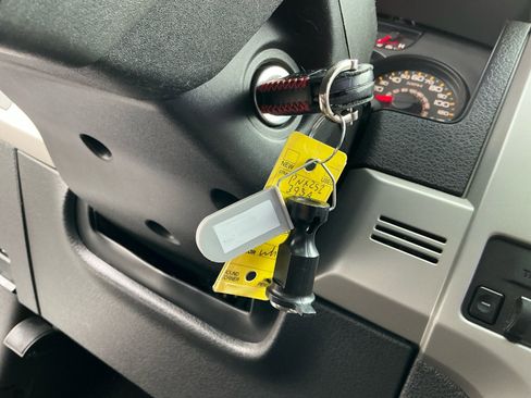 Used 2013 Ford F150 Raptor w/ Luxury Equipment Group image 28