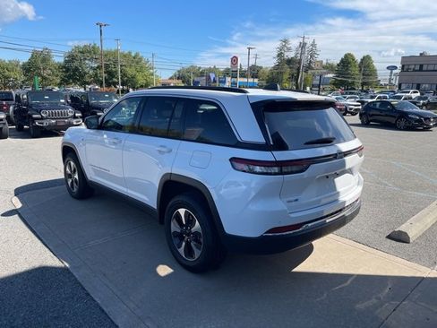 Used 2024 Jeep Grand Cherokee Limited 4xe image 4