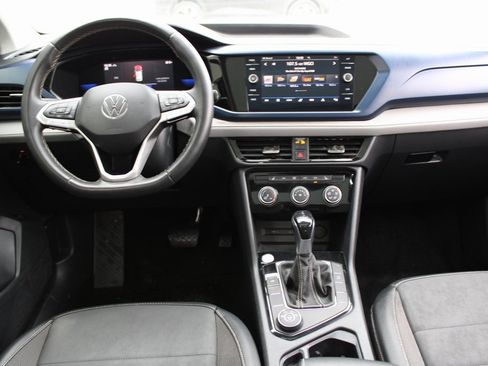 Certified 2023 Volkswagen Taos SE image 20