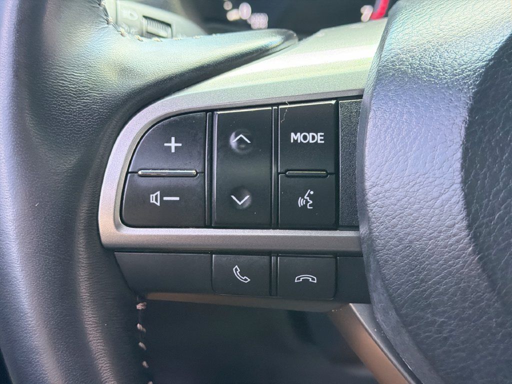 Used 2023 Lexus GX 460 Premium w/ Accessory Package AWD/4WD image 26