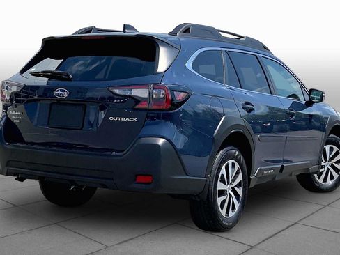 Certified 2025 Subaru Outback Premium AWD/4WD image 13