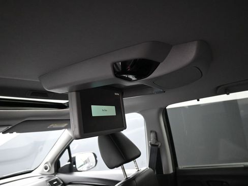 Certified 2022 Honda Pilot Touring image 21