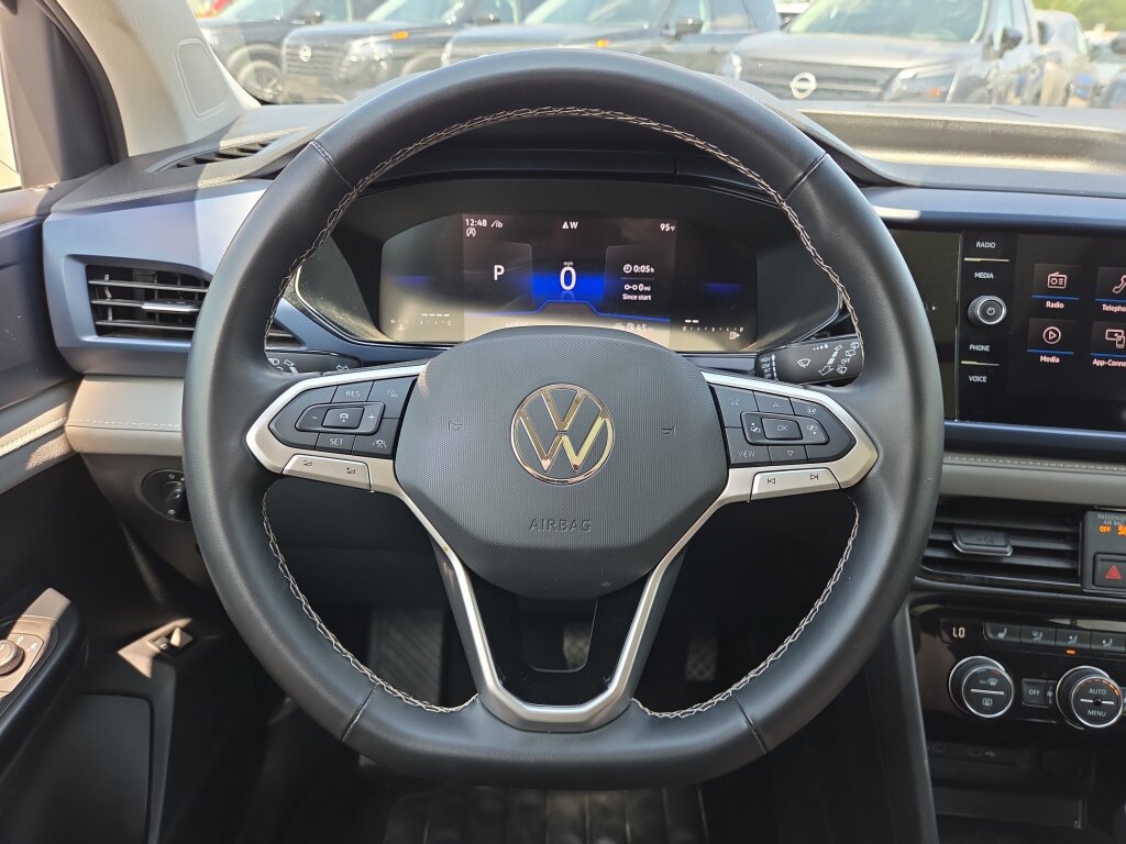 Used 2024 Volkswagen Taos SE AWD/4WD image 18