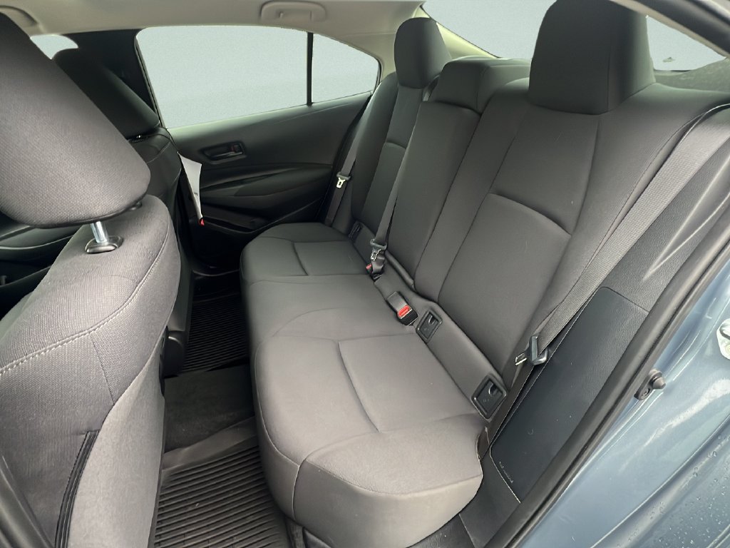 Used 2024 Toyota Corolla LE FWD image 9