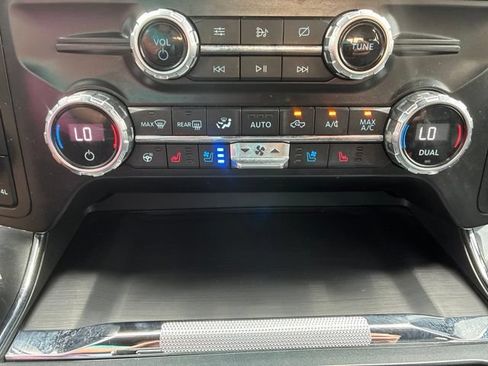 Used 2021 Ford F150 Lariat w/ Equipment Group 502A High AWD/4WD image 47