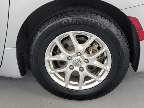 Used 2023 Chrysler Pacifica Touring-L FWD image 11