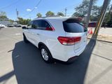 Used 2016 Kia Sorento LX w/ LX Convenience Package image 4