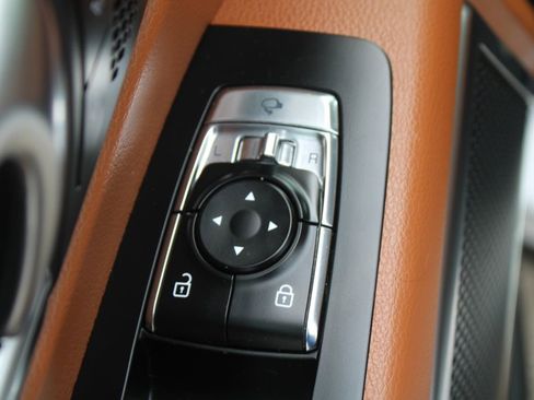 Certified 2025 Kia Telluride SX Prestige X-Pro AWD/4WD image 24