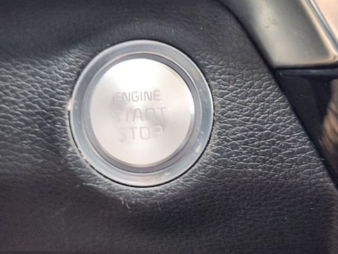 Used 2022 Kia Telluride S FWD image 19
