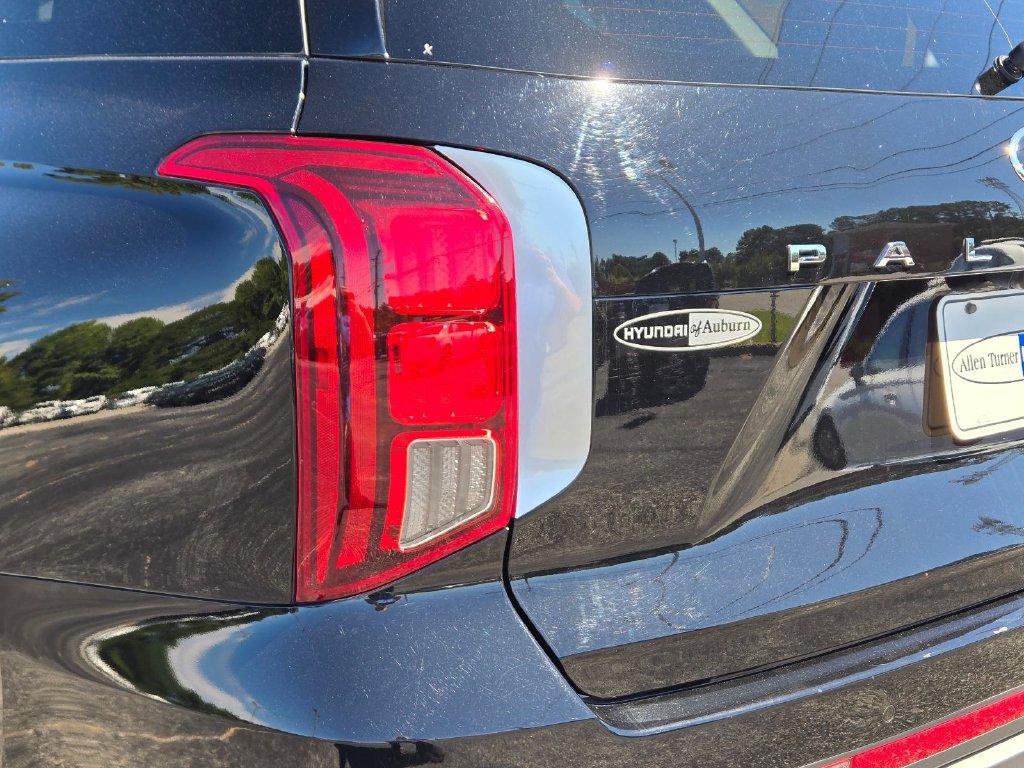 Certified 2024 Hyundai Palisade Limited FWD image 7