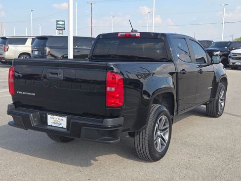 Used 2021 Chevrolet Colorado W/T w/ Custom Special Edition RWD image 3