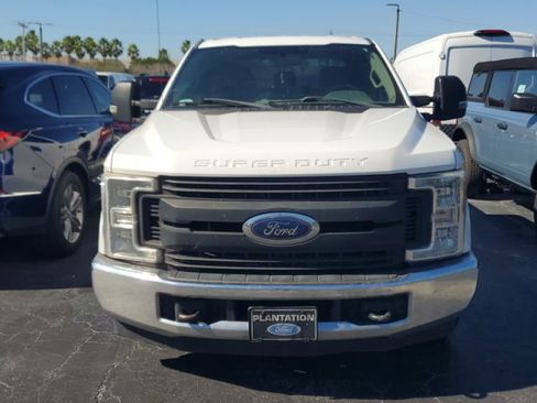 Used 2018 Ford F250 XL w/ Power Equipment Group image 2