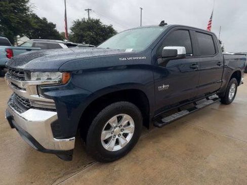 Used 2020 Chevrolet Silverado 1500 LT w/ Texas Edition RWD image 4