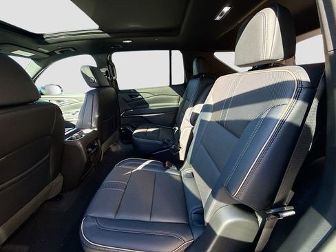 New 2026 Chevrolet Traverse High Country image 27