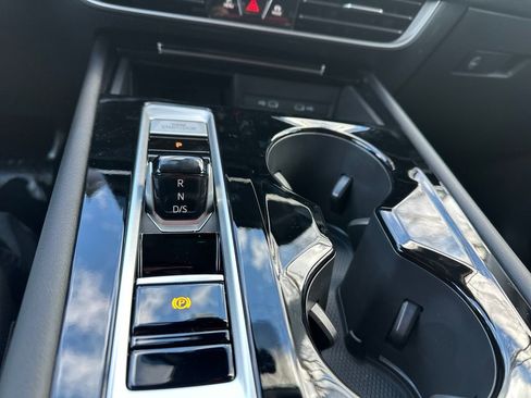 New 2026 Volkswagen Atlas SE image 12