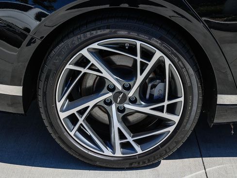 Used 2023 Genesis G90 3.5T AWD/4WD image 8