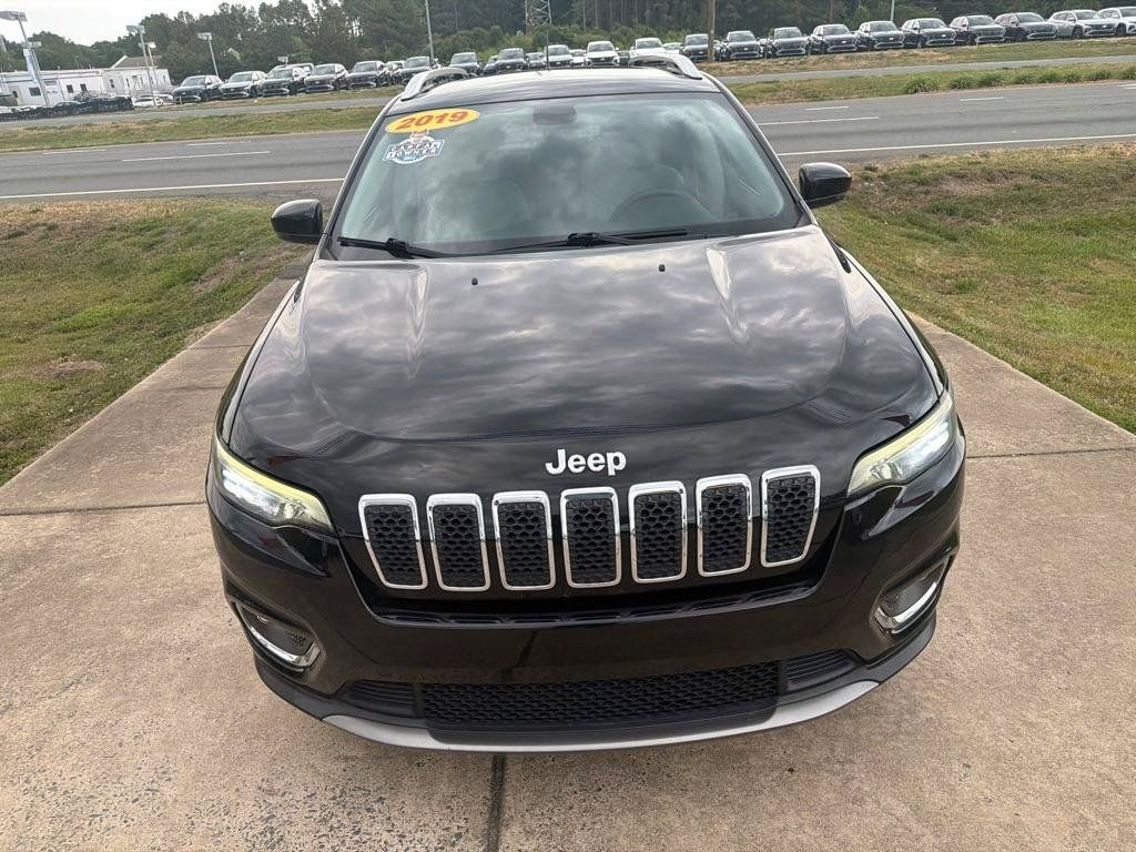 Used 2019 Jeep Cherokee Limited FWD image 6