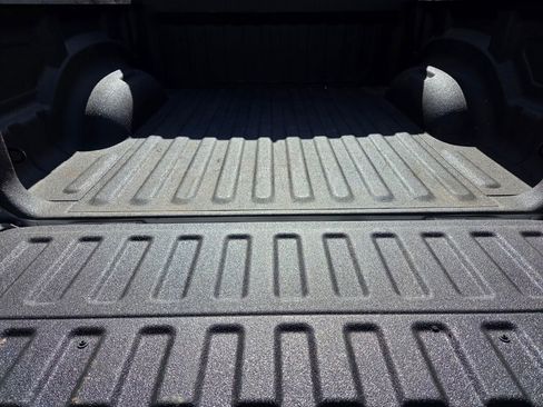Used 2023 RAM 1500 Big Horn RWD image 19
