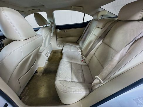 Used 2013 Lexus ES 350 w/ Luxury Pkg FWD image 30