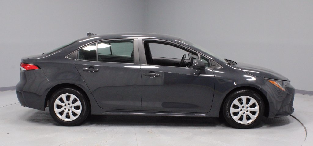 Used 2024 Toyota Corolla LE FWD image 5