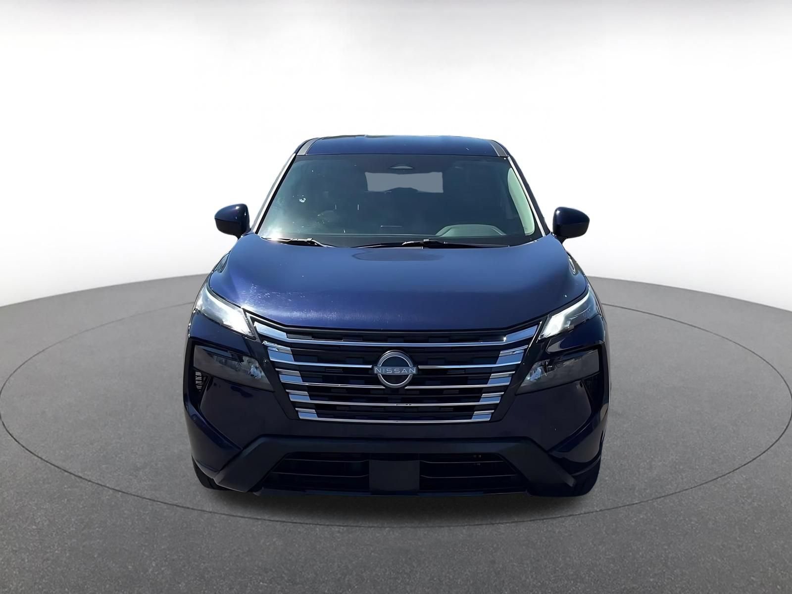 Used 2025 Nissan Rogue SV FWD image 4