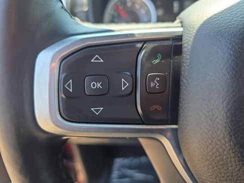 Used 2019 RAM 1500 Laramie AWD/4WD image 16