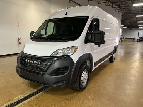 Used 2023 RAM ProMaster 2500 FWD image 4